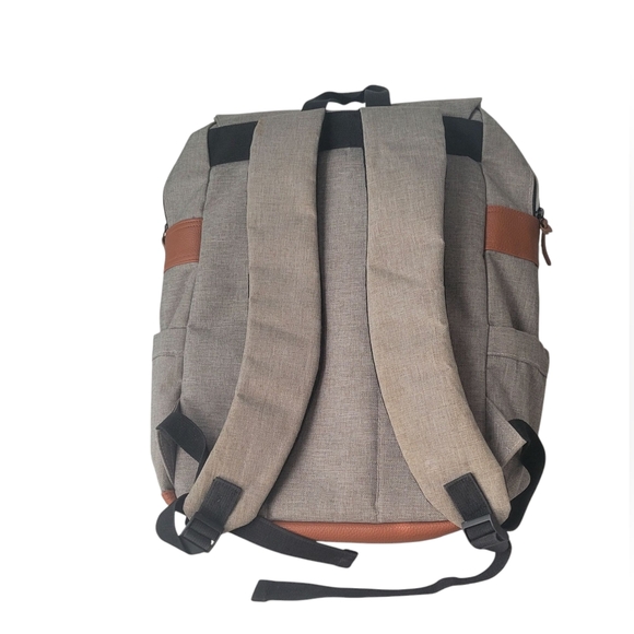 Kindred Backpack - Picture 2 of 14